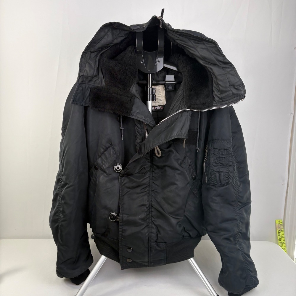 Vtg Alpha Industries N-2B Flying Mans Heavy Attached Hood Bomber Jacket Black XL